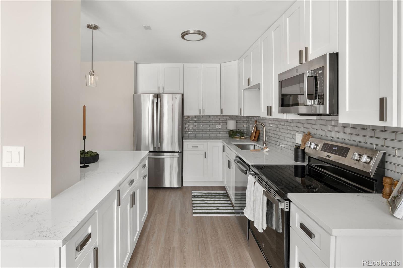MLS Image #7 for 4570 e yale avenue,denver, Colorado