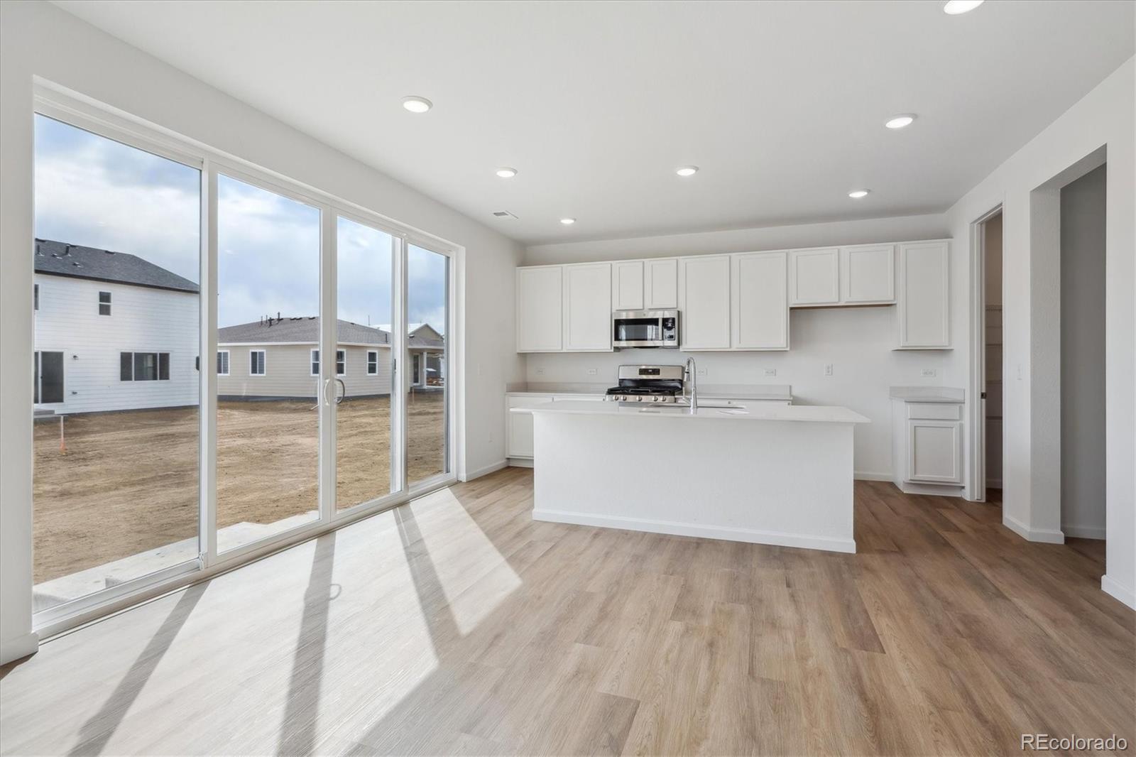 MLS Image #5 for 4666  sugar beet street,johnstown, Colorado