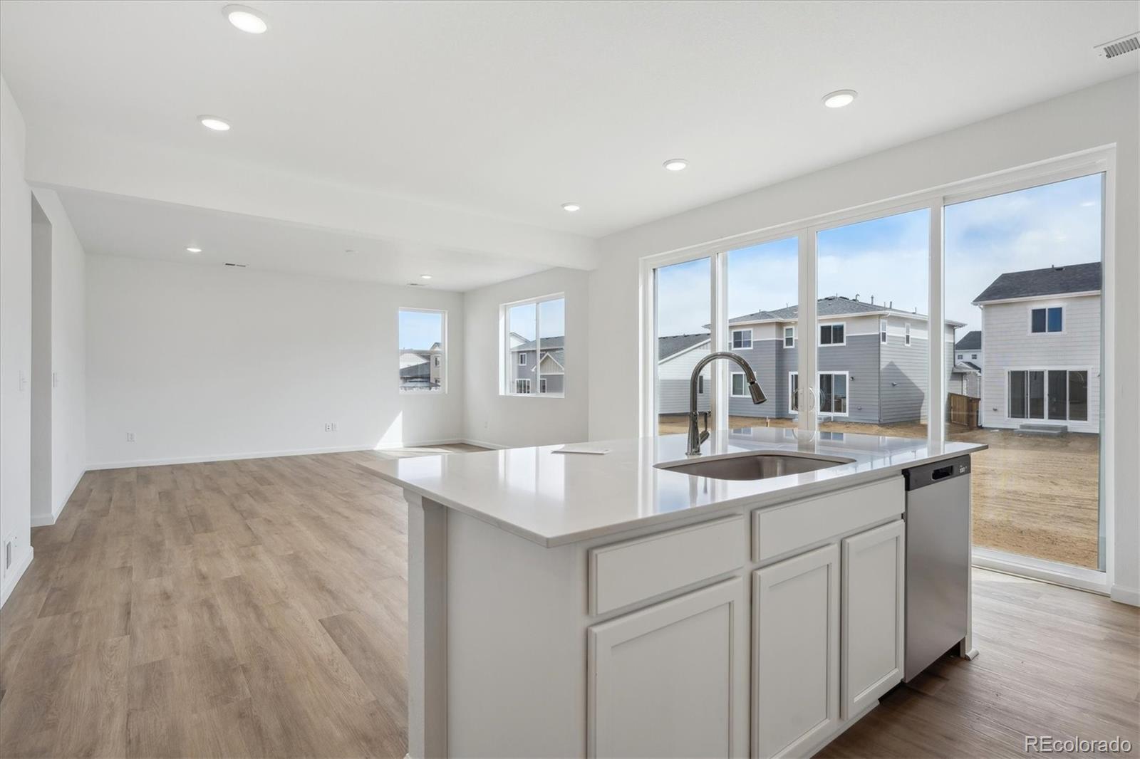 MLS Image #6 for 4666  sugar beet street,johnstown, Colorado
