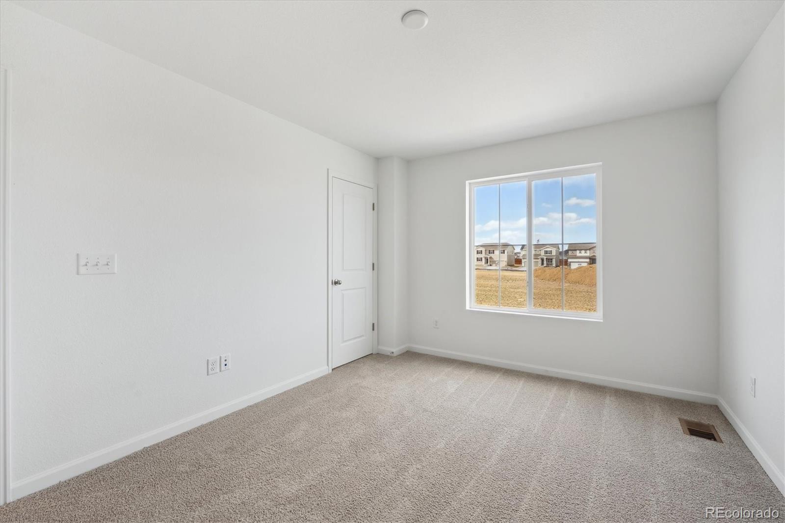 MLS Image #7 for 4666  sugar beet street,johnstown, Colorado