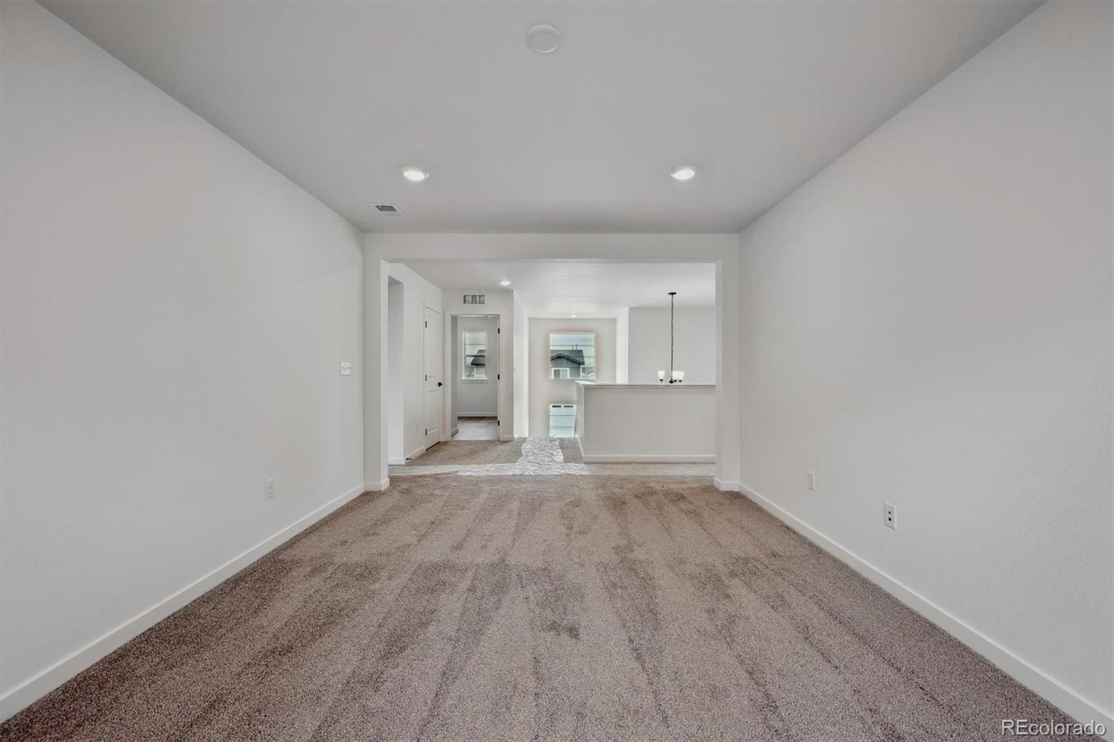 MLS Image #8 for 24708 e 40th avenue,aurora, Colorado