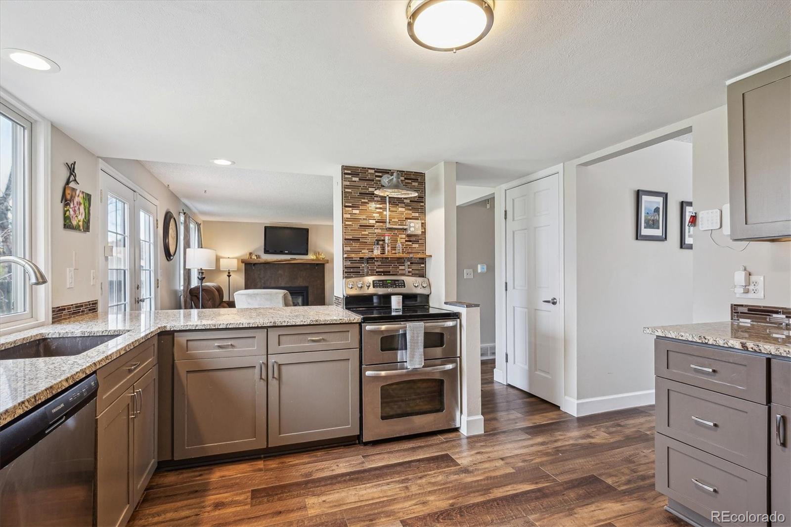 MLS Image #12 for 8029 w hoover place,littleton, Colorado