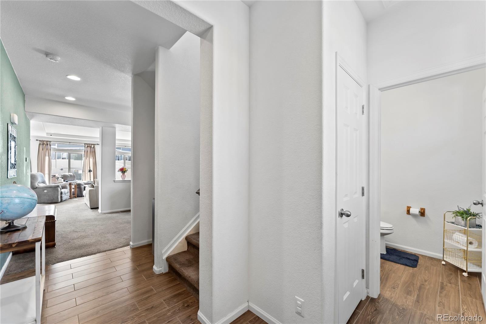 MLS Image #5 for 18284 e 52nd place,denver, Colorado