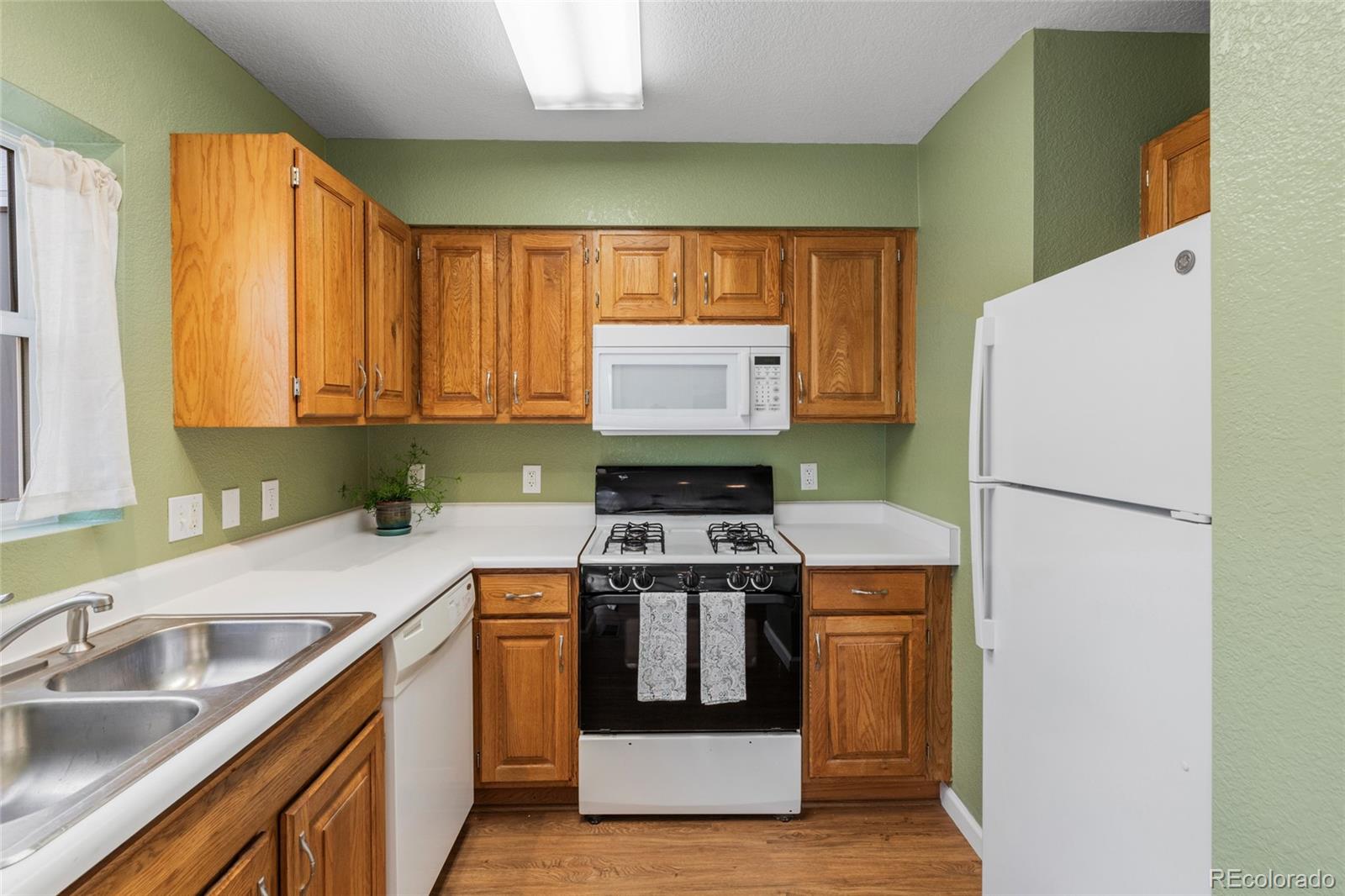 MLS Image #8 for 1457 s pierce street,lakewood, Colorado