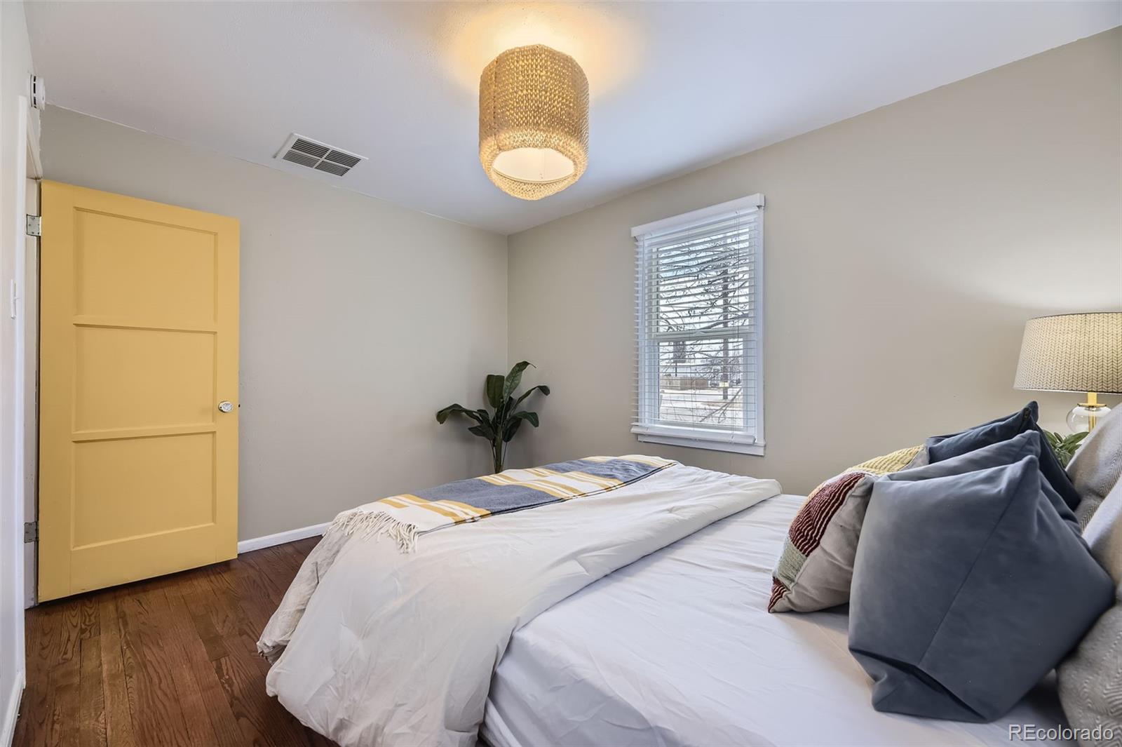MLS Image #16 for 1701 w 50th avenue,denver, Colorado