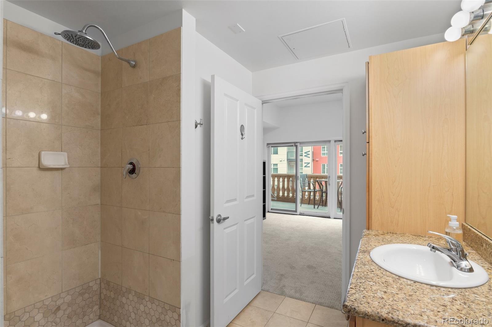 MLS Image #10 for 1950 n logan street,denver, Colorado