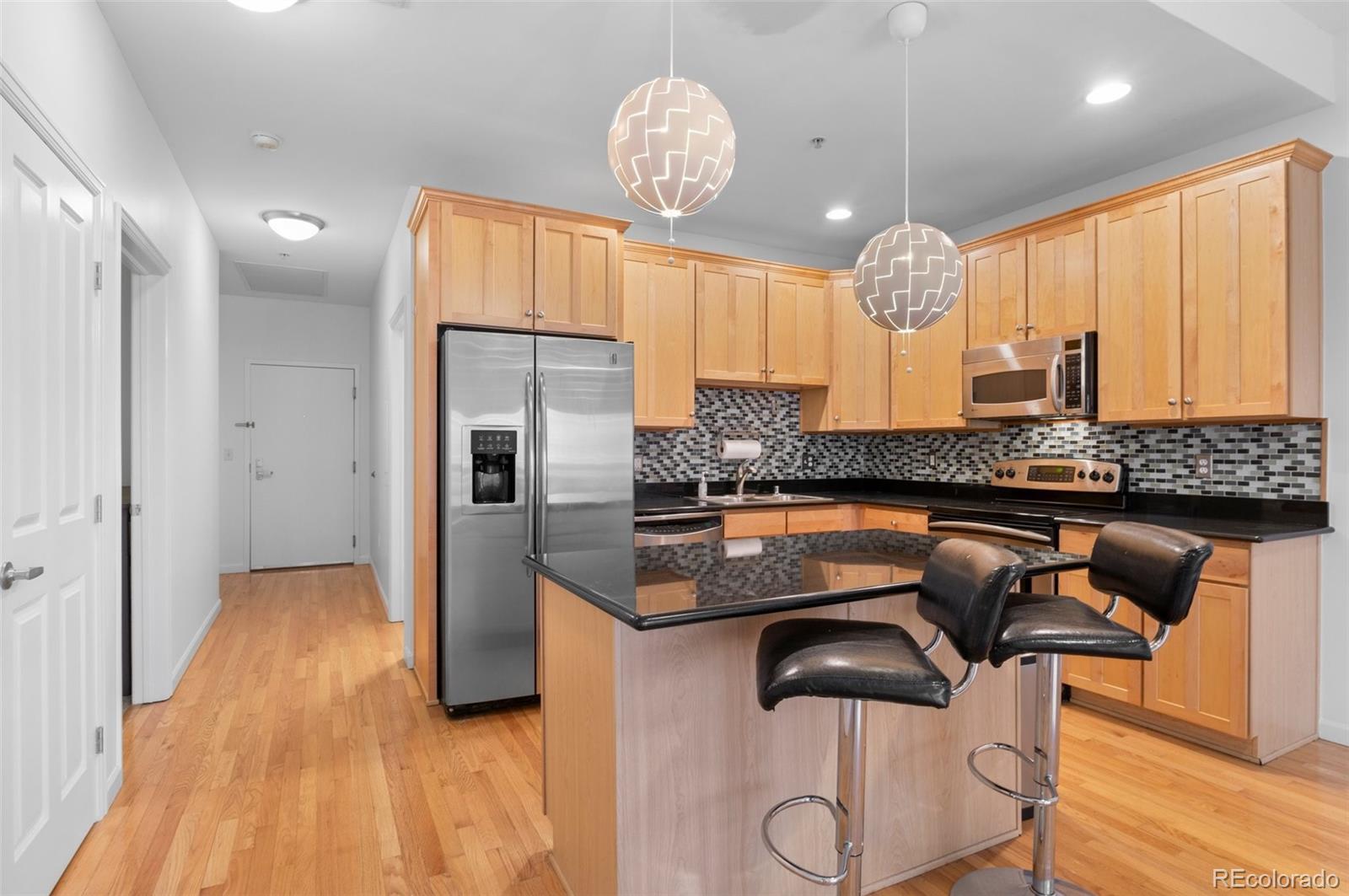 MLS Image #18 for 1950 n logan street,denver, Colorado