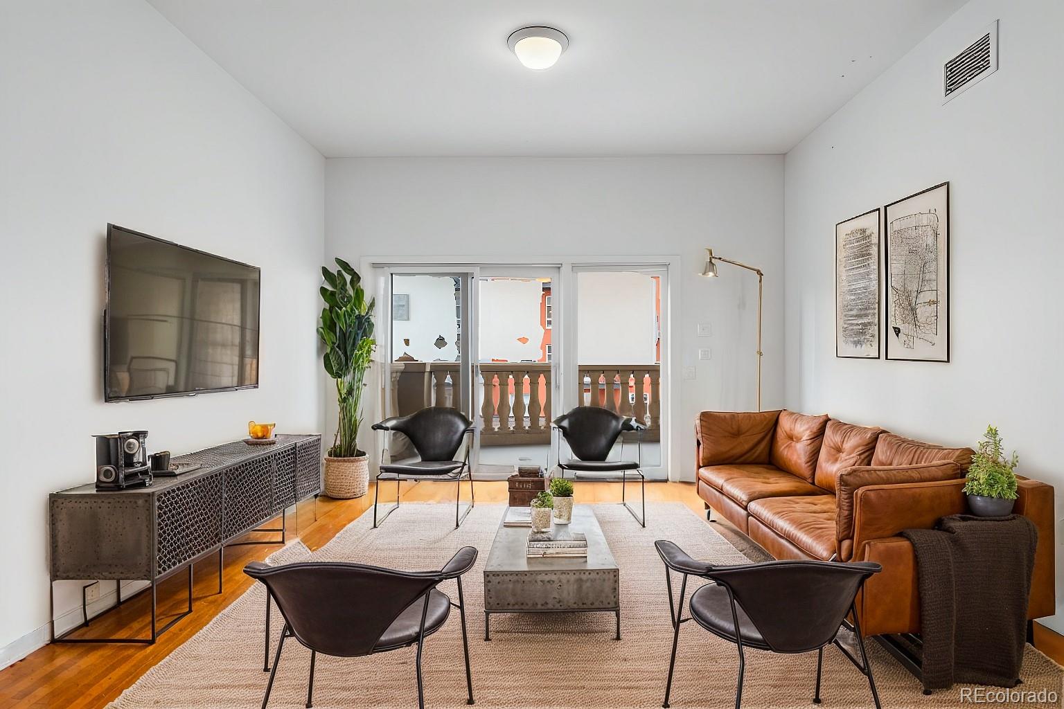 MLS Image #3 for 1950 n logan street,denver, Colorado