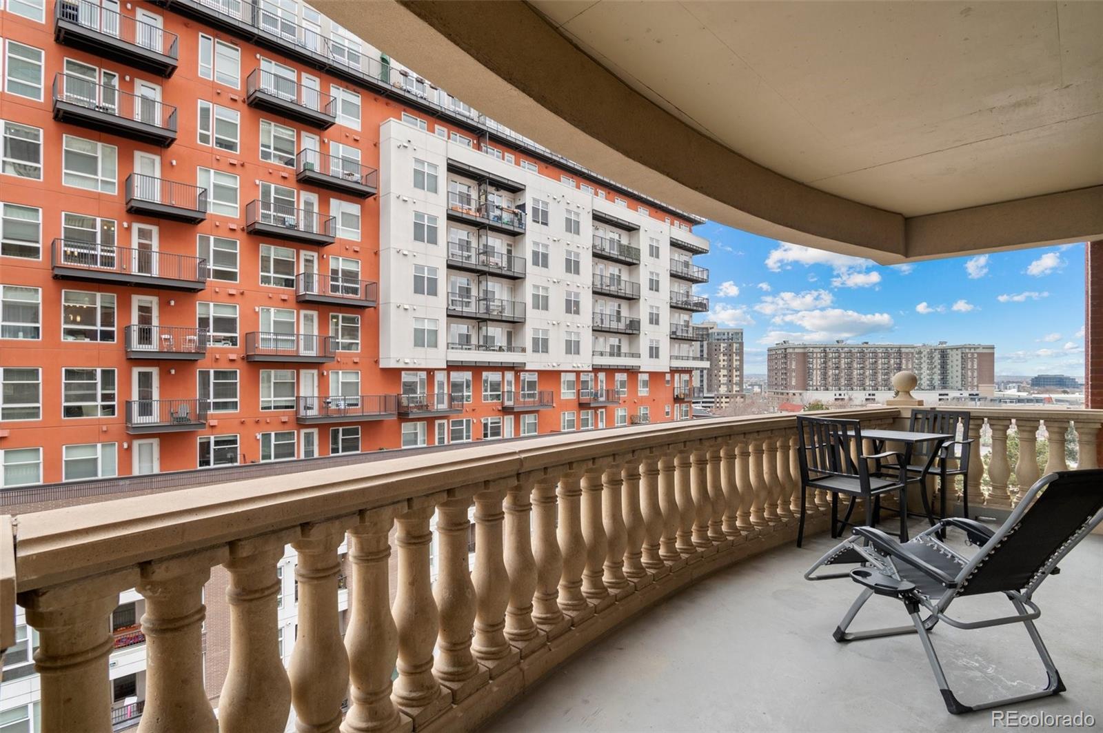 MLS Image #5 for 1950 n logan street,denver, Colorado