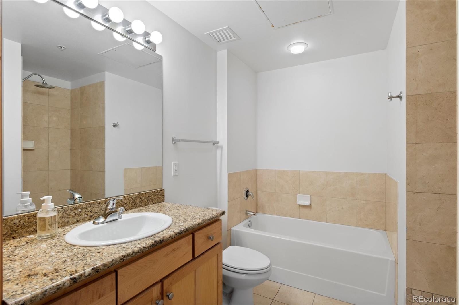 MLS Image #9 for 1950 n logan street,denver, Colorado
