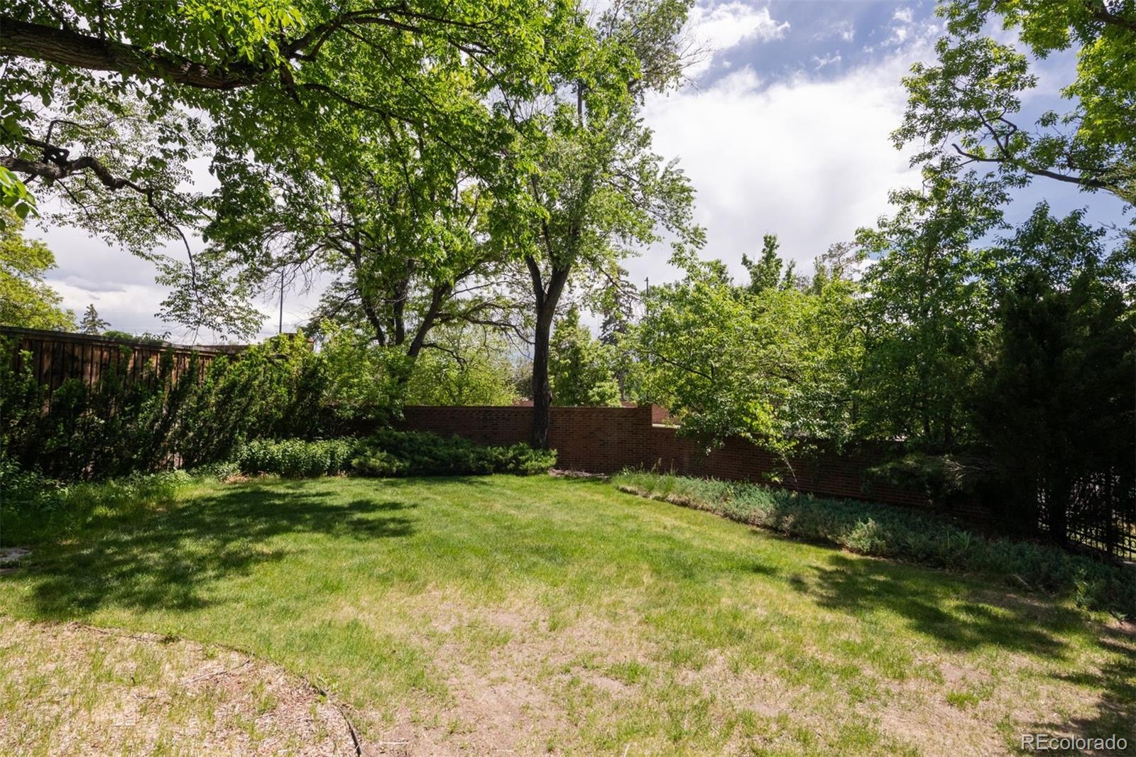 MLS Image #49 for 100 n gaylord street,denver, Colorado