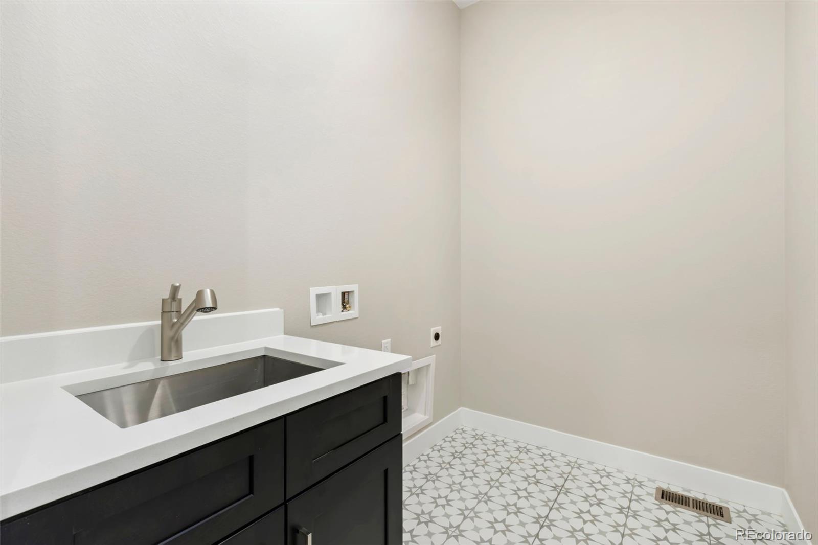 MLS Image #13 for 5844  kilbeggin road,timnath, Colorado