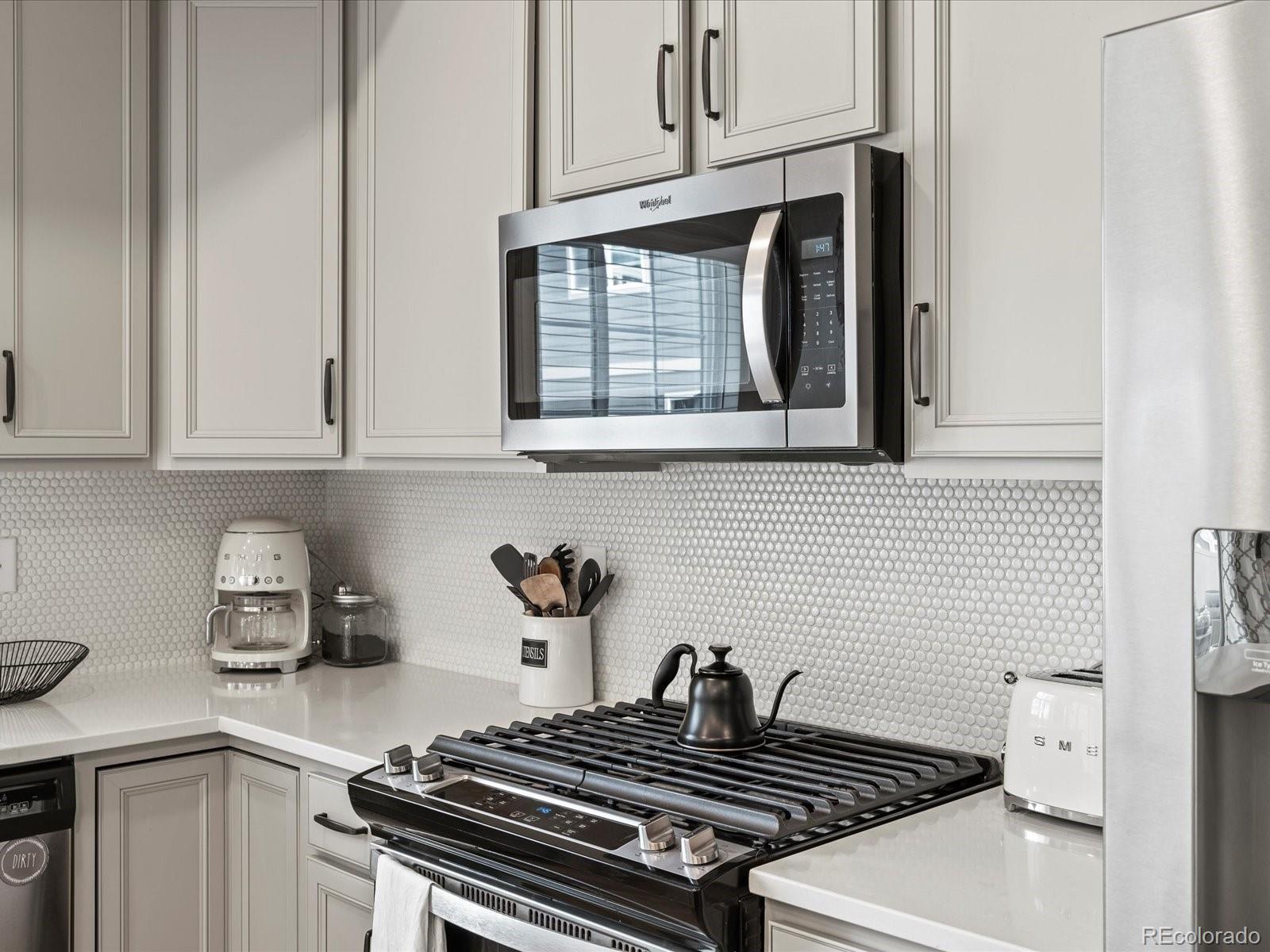 MLS Image #11 for 1039  highview drive,erie, Colorado