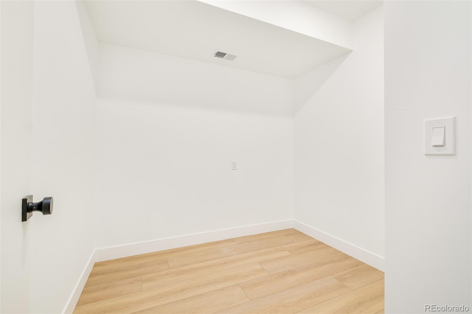 MLS Image #9 for 2736 n clay street,denver, Colorado