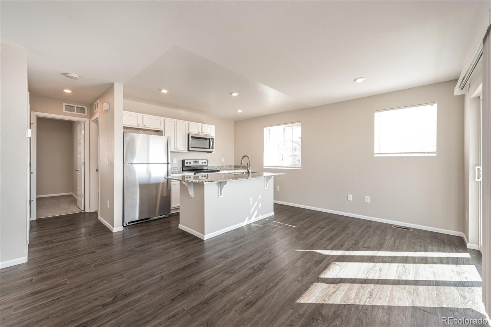 MLS Image #5 for 17717 e 54th avenue,denver, Colorado