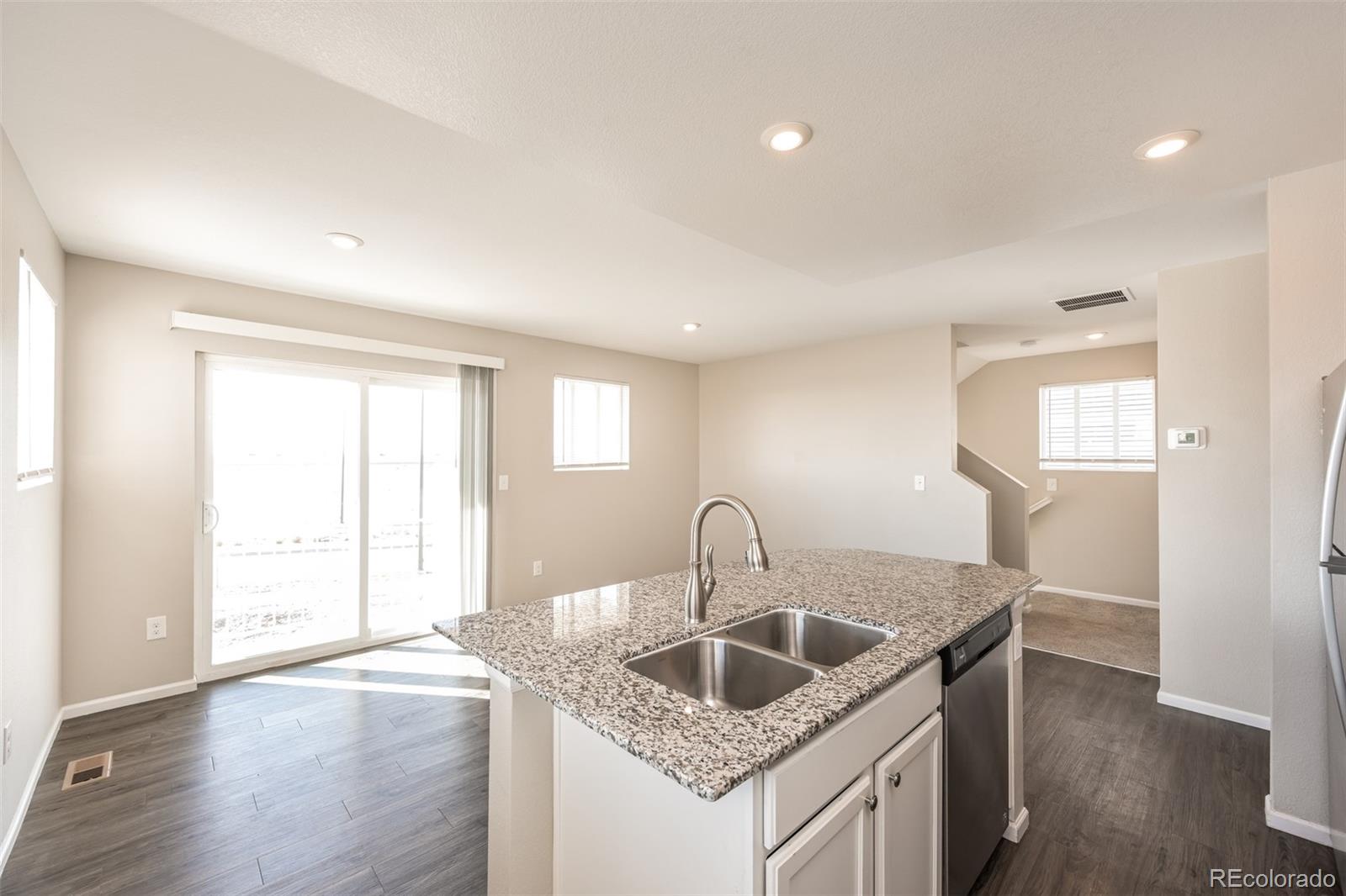 MLS Image #9 for 17717 e 54th avenue,denver, Colorado