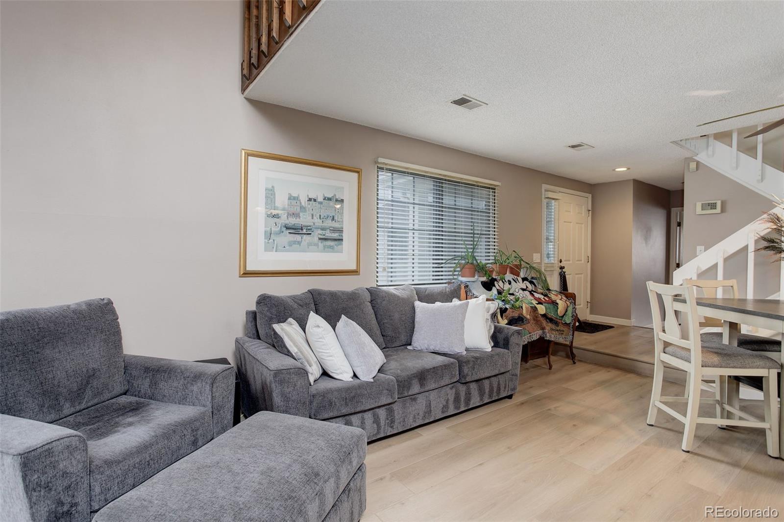 MLS Image #5 for 12430 e pacific circle,aurora, Colorado