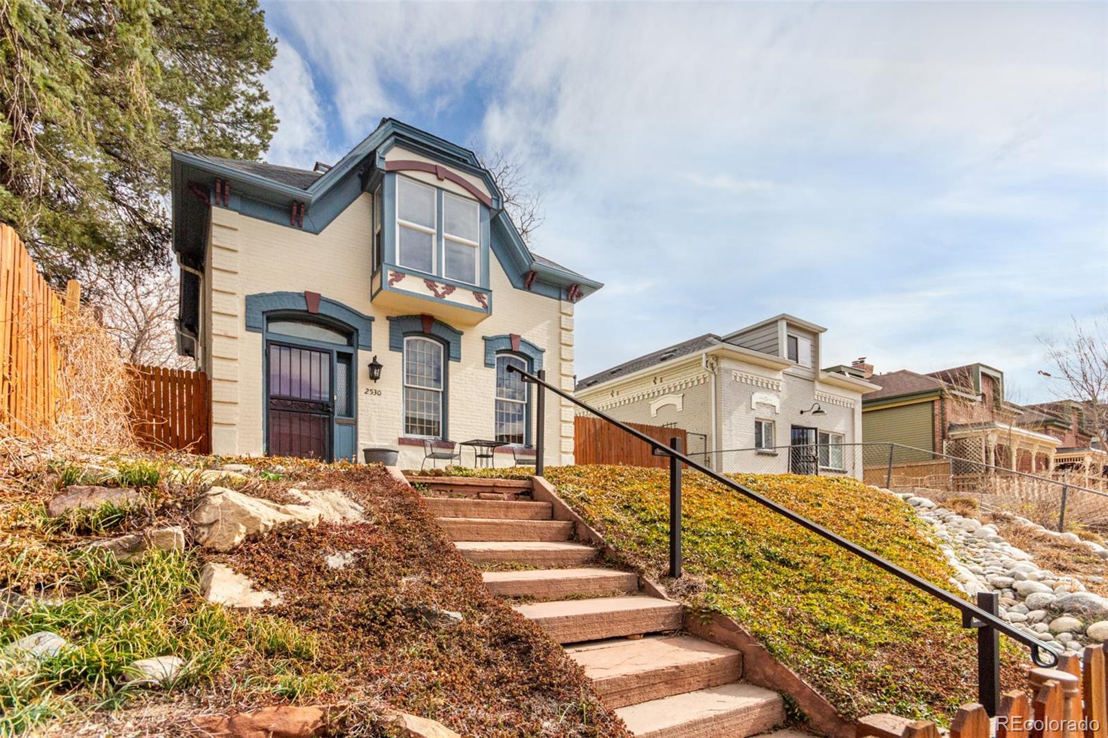 MLS Image #4 for 2530  arapahoe street,denver, Colorado
