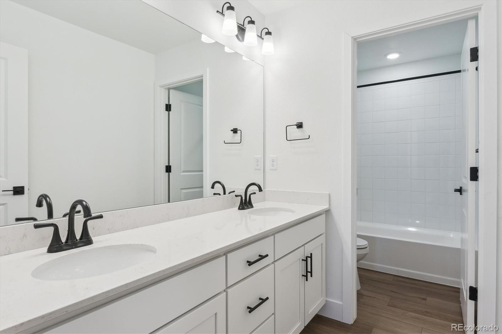 MLS Image #15 for 8230  snake river street,littleton, Colorado