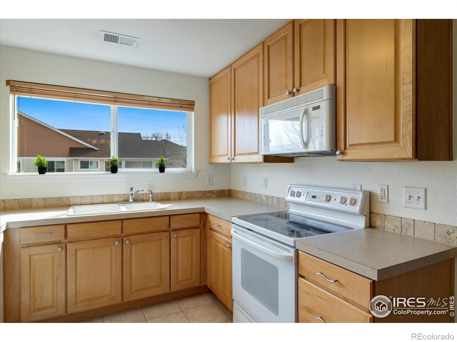 MLS Image #12 for 4615  hahns peak drive,loveland, Colorado