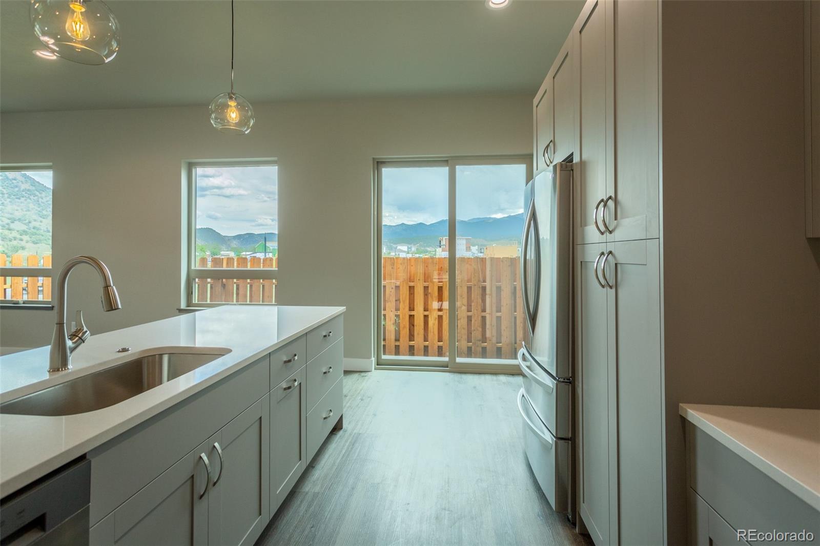 MLS Image #16 for 118  southside loop,salida, Colorado