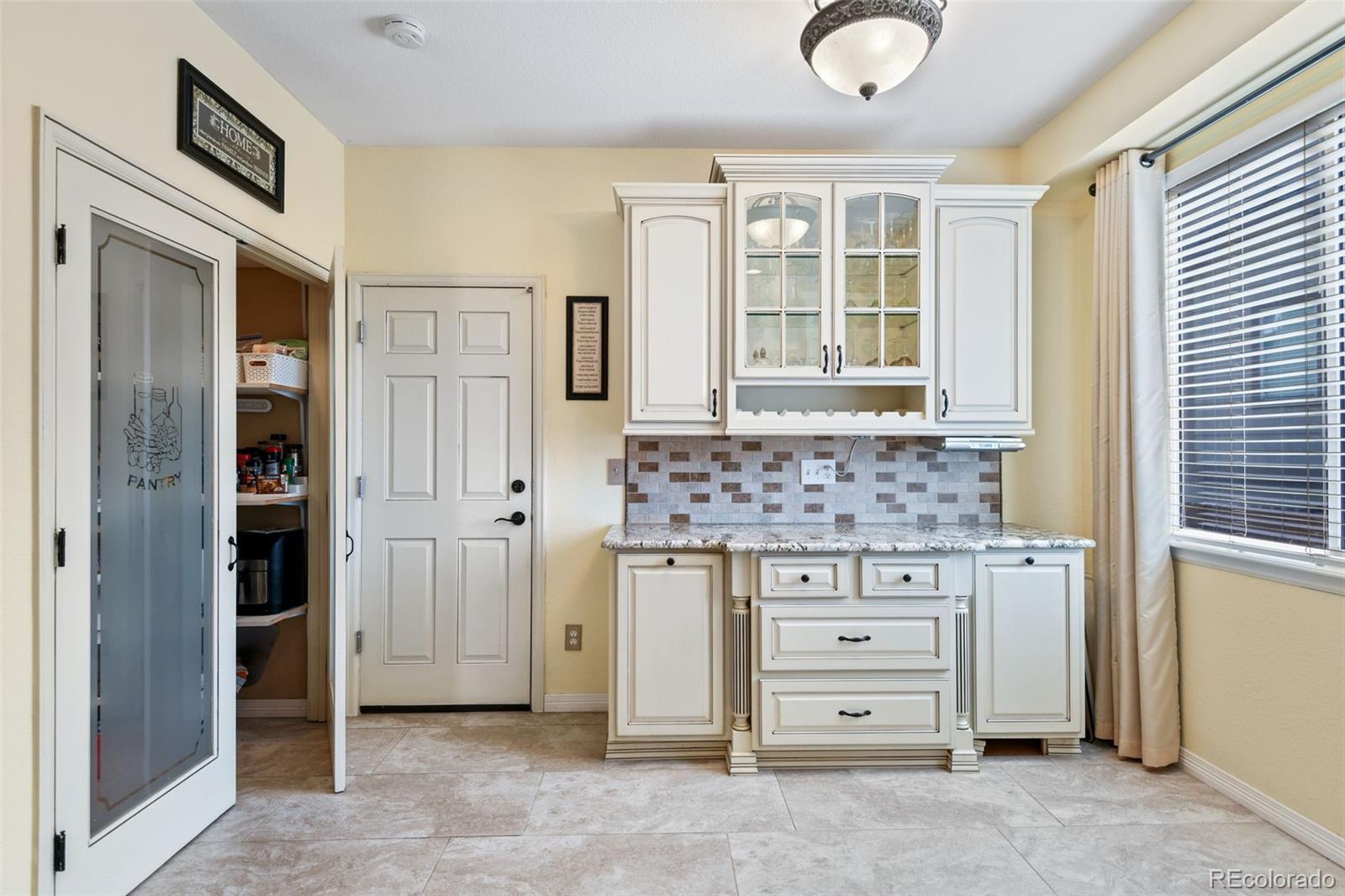 MLS Image #13 for 10041  dillon circle,commerce city, Colorado