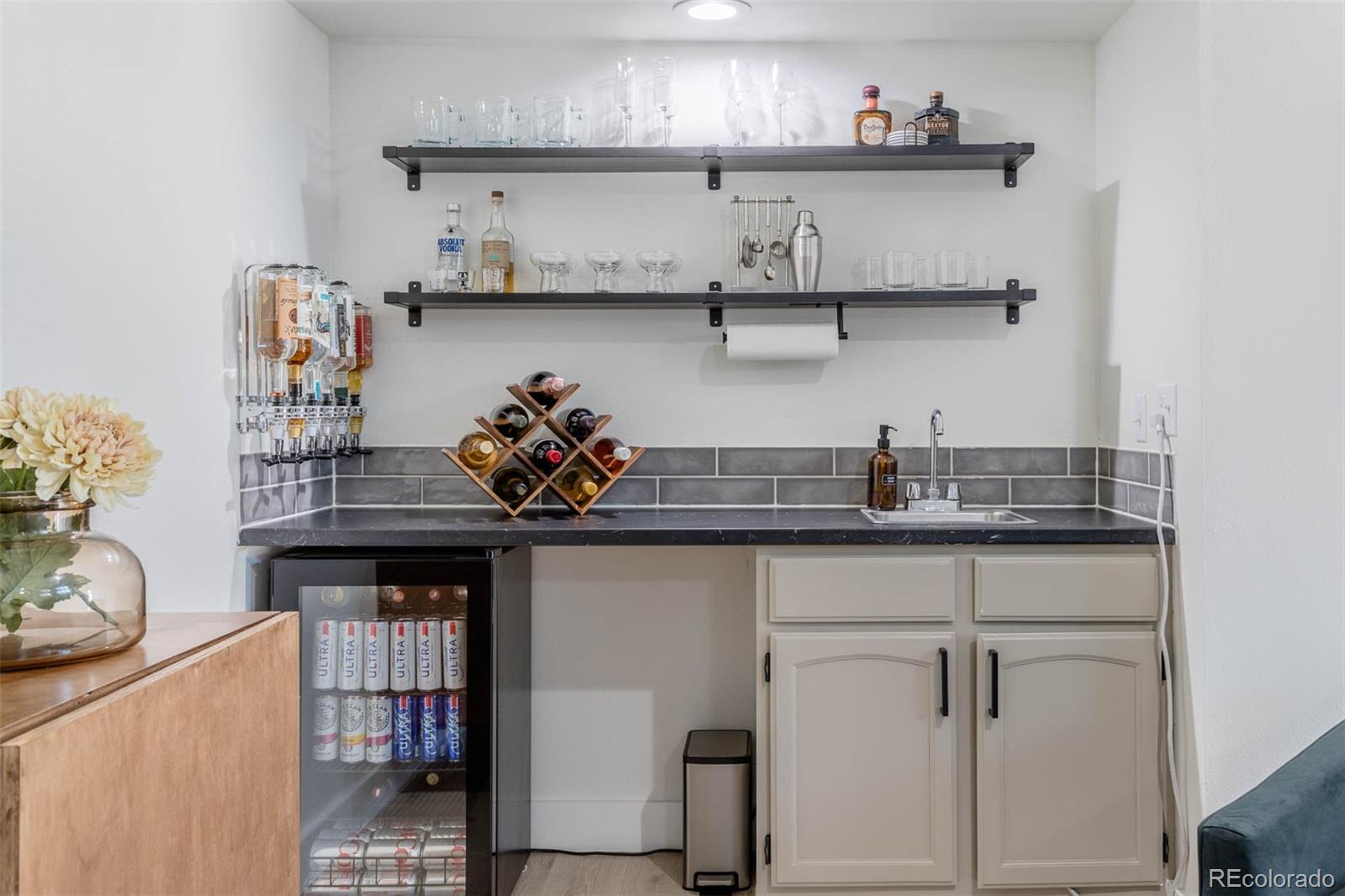 MLS Image #18 for 10335 e peakview avenue b,englewood, Colorado