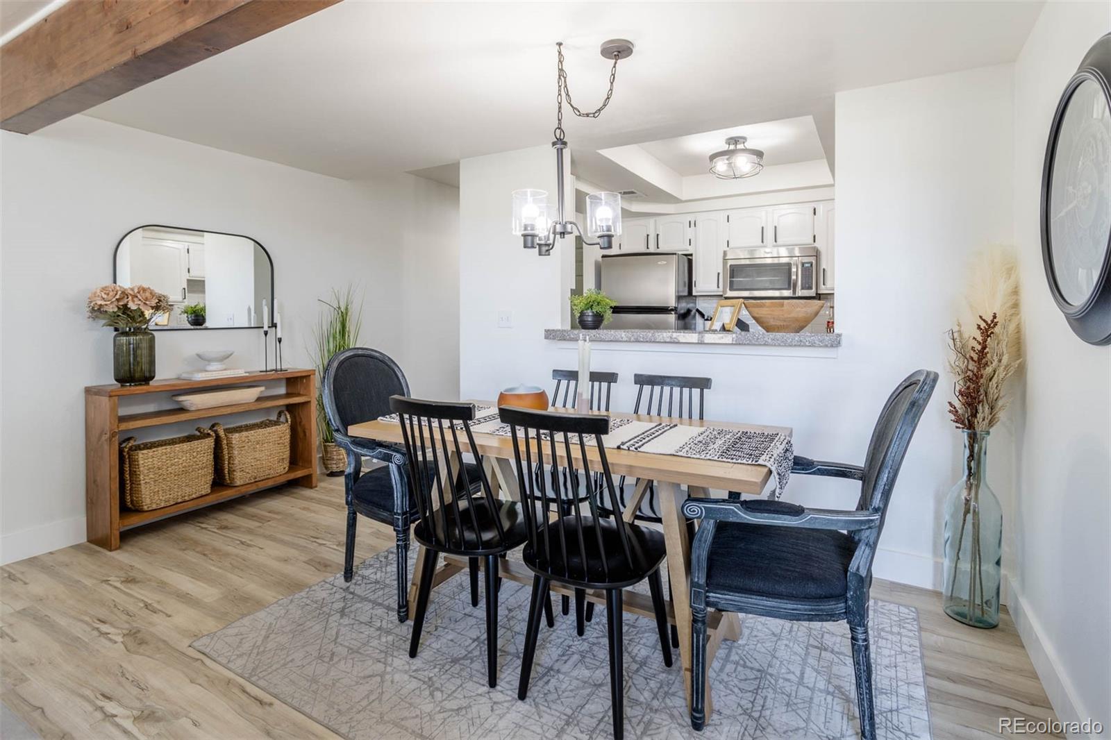 MLS Image #3 for 10335 e peakview avenue b,englewood, Colorado