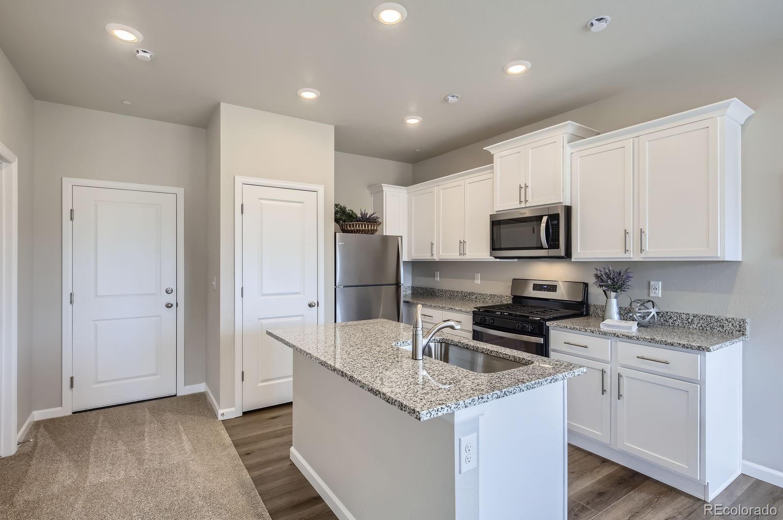 MLS Image #6 for 143  robin road,johnstown, Colorado