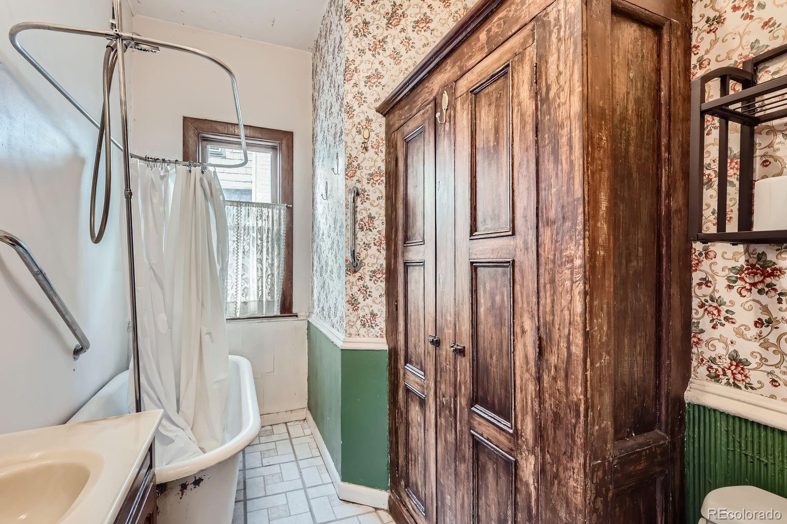 MLS Image #14 for 1229  josephine street,denver, Colorado