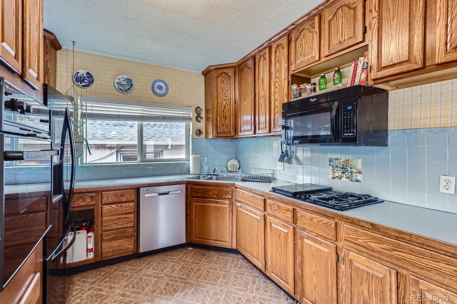 MLS Image #9 for 1229  josephine street,denver, Colorado