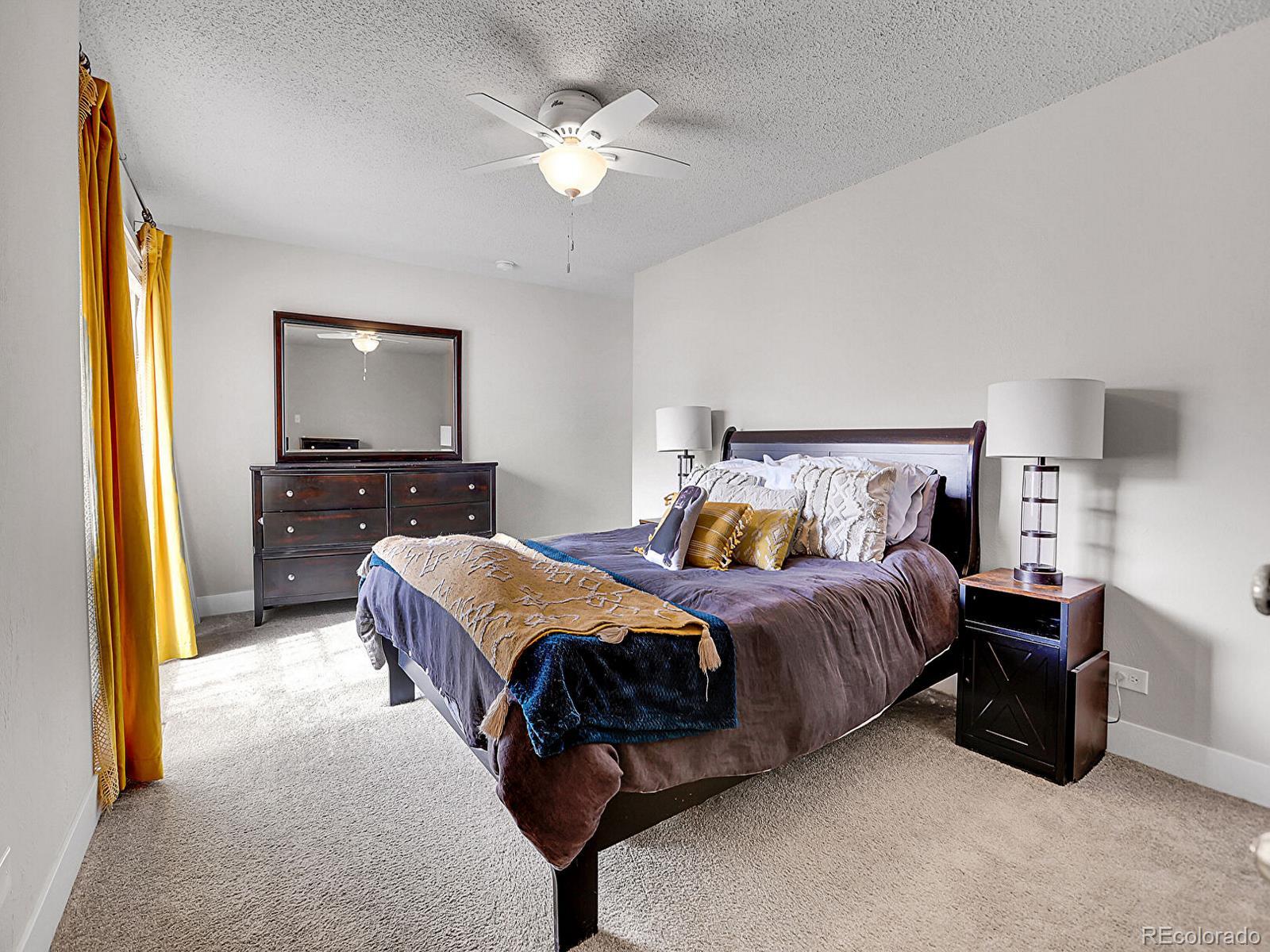 MLS Image #15 for 2895 s locust street,denver, Colorado