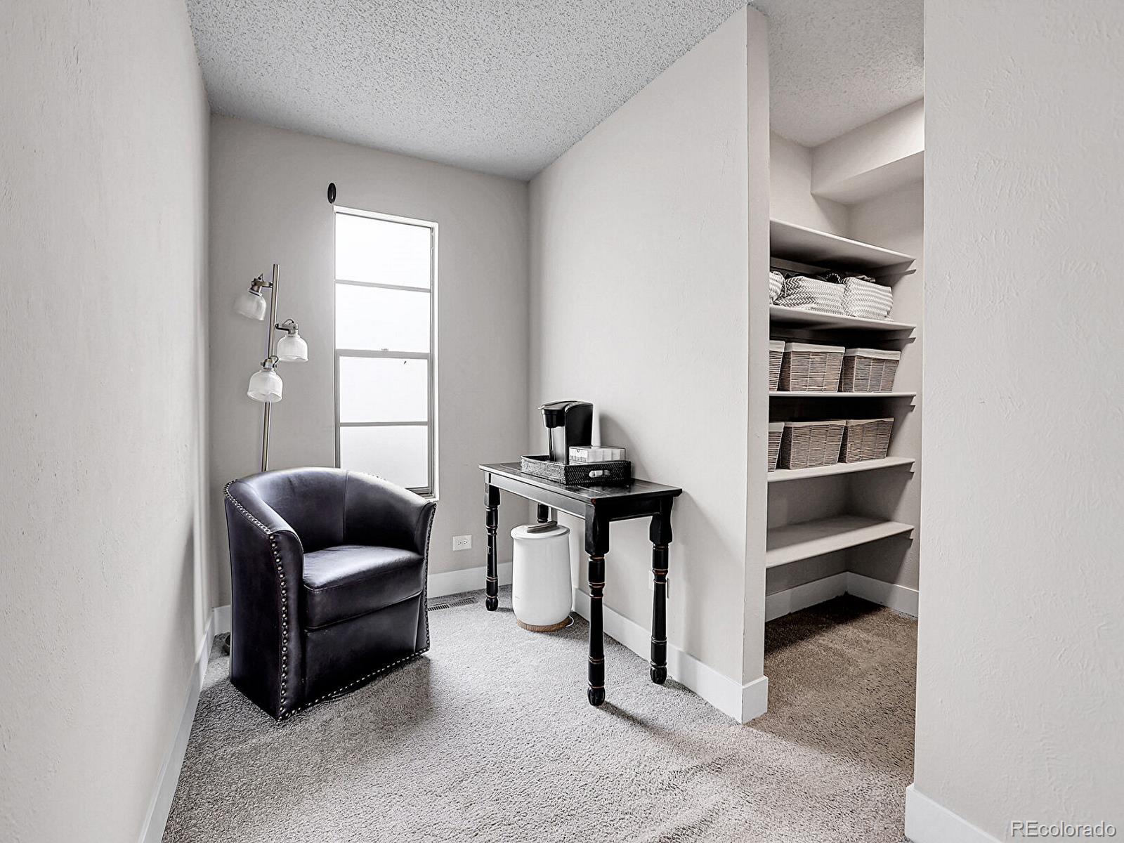 MLS Image #19 for 2895 s locust street,denver, Colorado