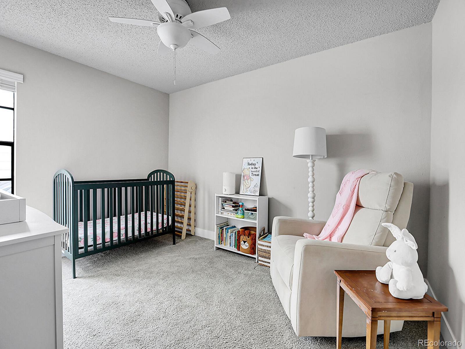 MLS Image #23 for 2895 s locust street,denver, Colorado