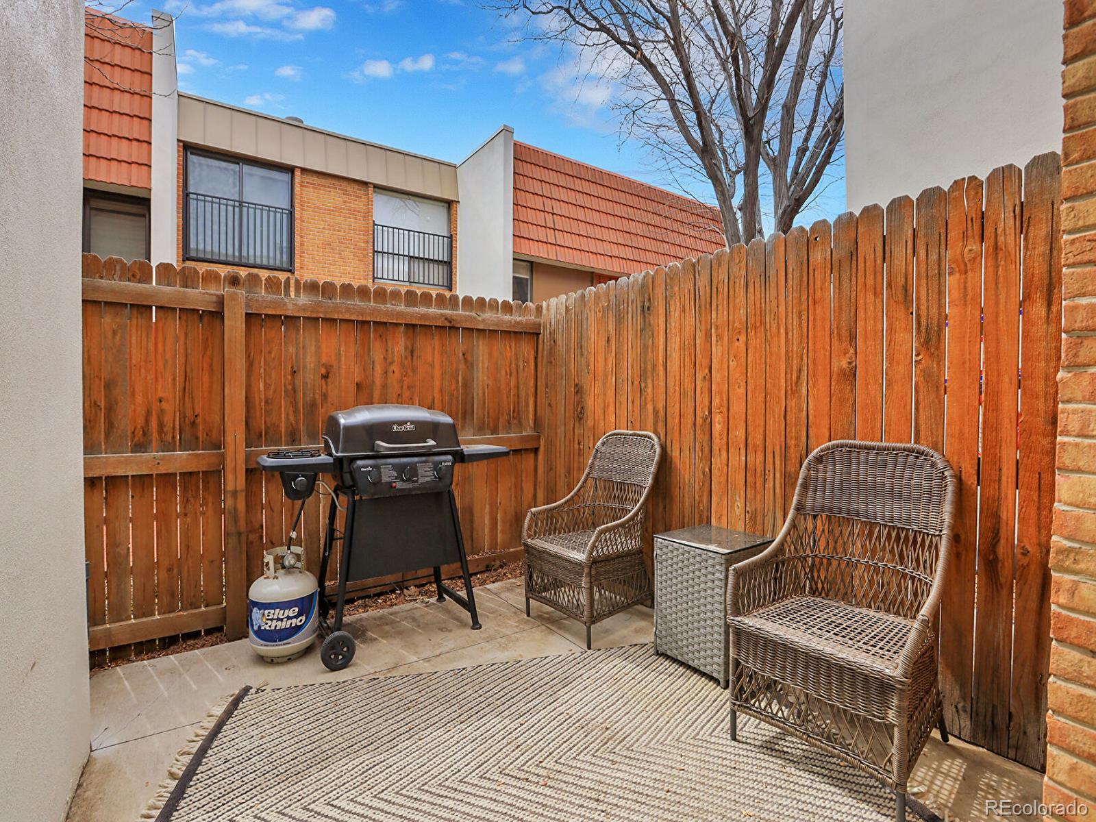 MLS Image #26 for 2895 s locust street,denver, Colorado