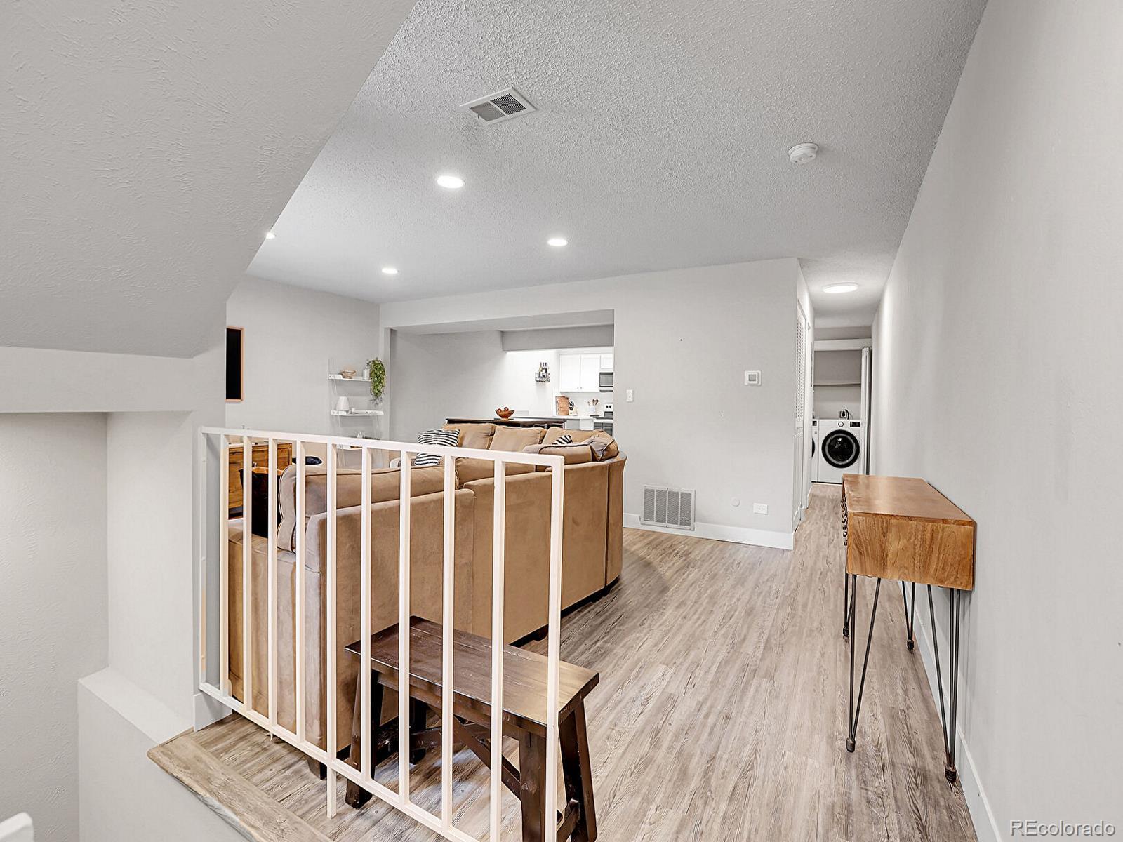 MLS Image #4 for 2895 s locust street,denver, Colorado