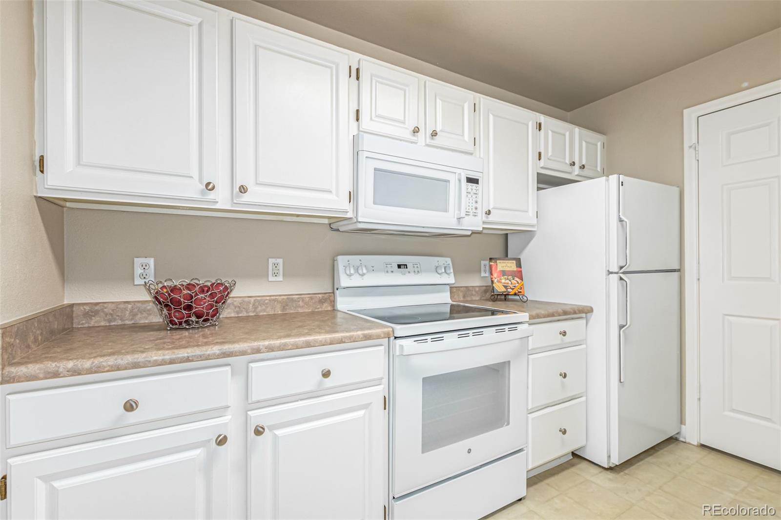 MLS Image #12 for 12760  ironstone way 103,parker, Colorado