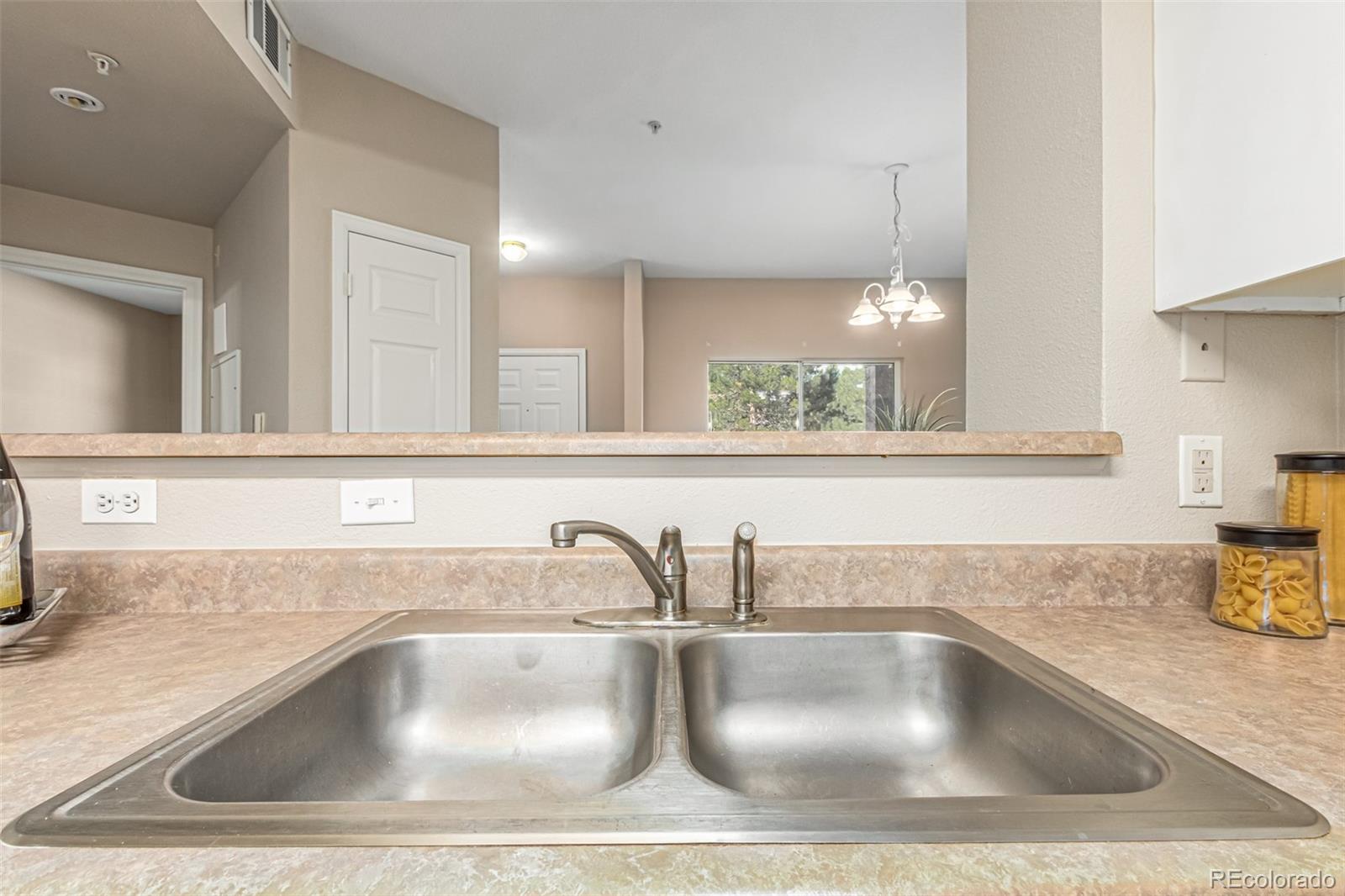 MLS Image #14 for 12760  ironstone way 103,parker, Colorado