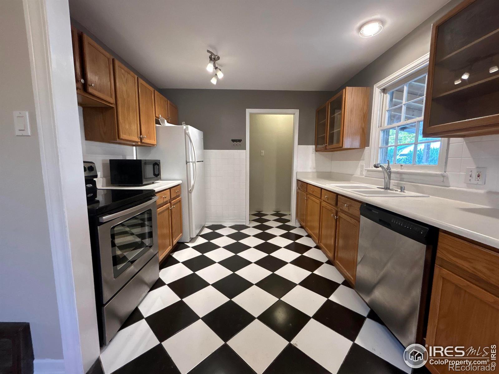 MLS Image #4 for 150 s canosa court,denver, Colorado