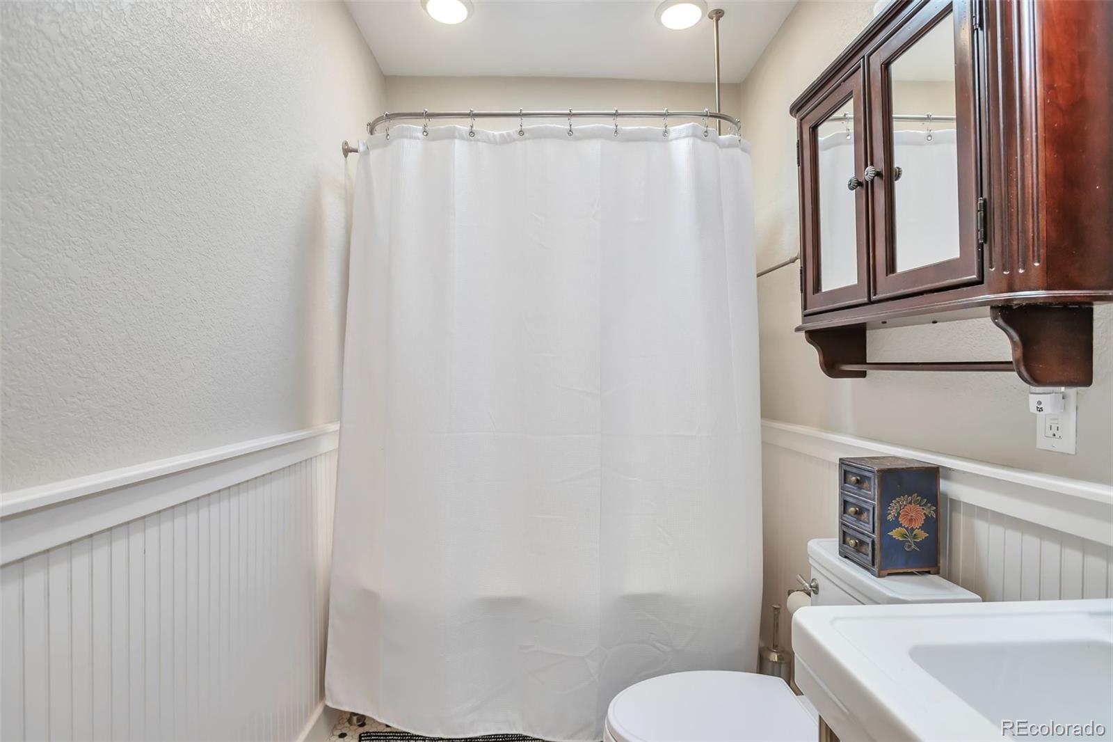 MLS Image #13 for 2033 s ogden street,denver, Colorado