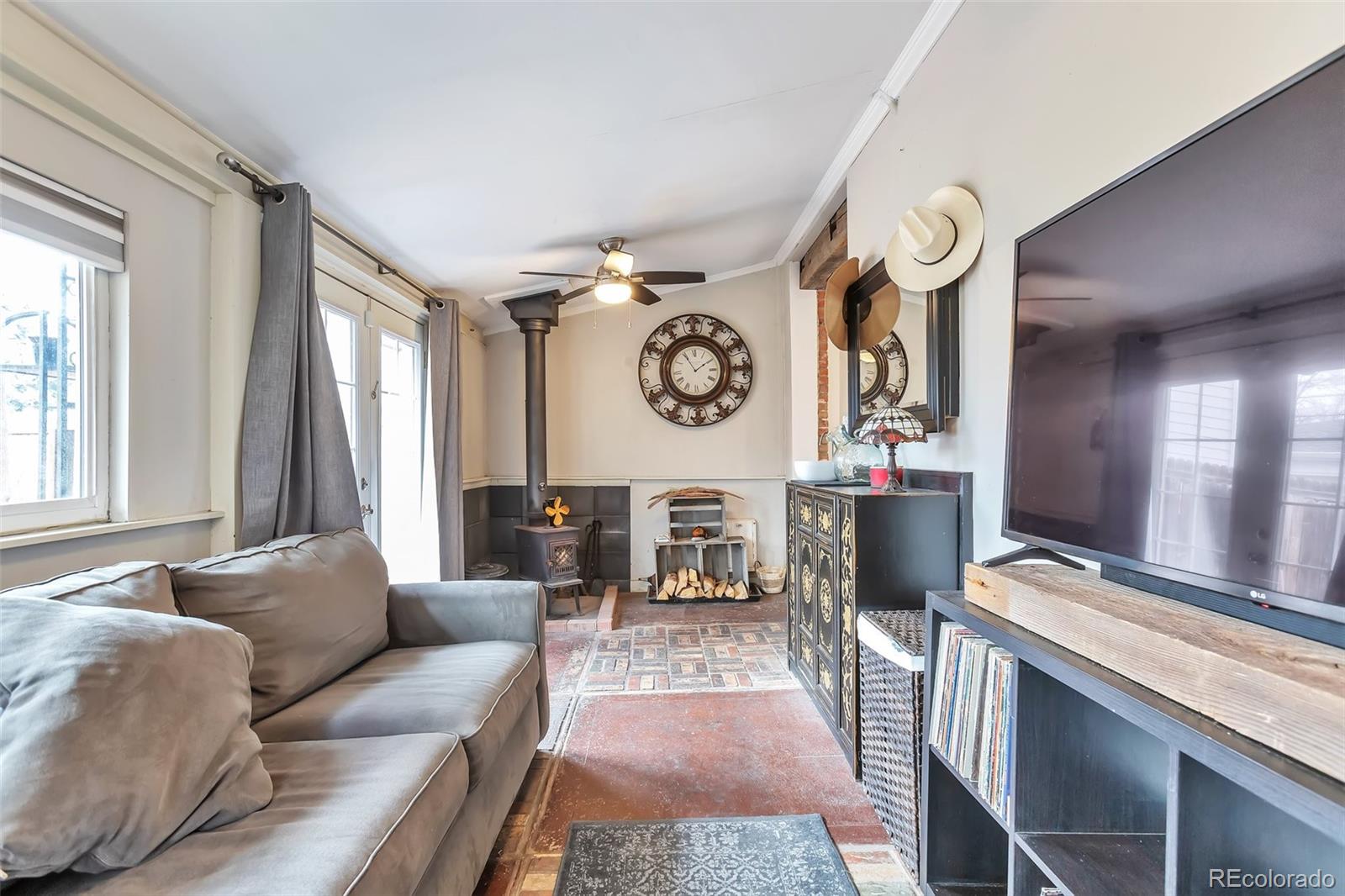 MLS Image #14 for 2033 s ogden street,denver, Colorado