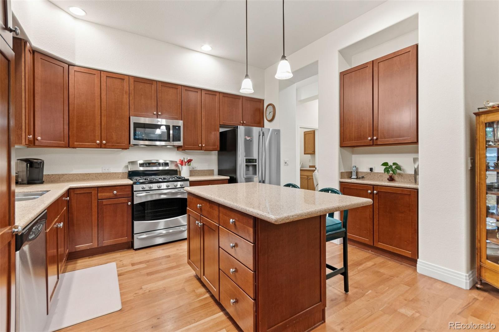 MLS Image #13 for 7444 e 9th avenue,denver, Colorado