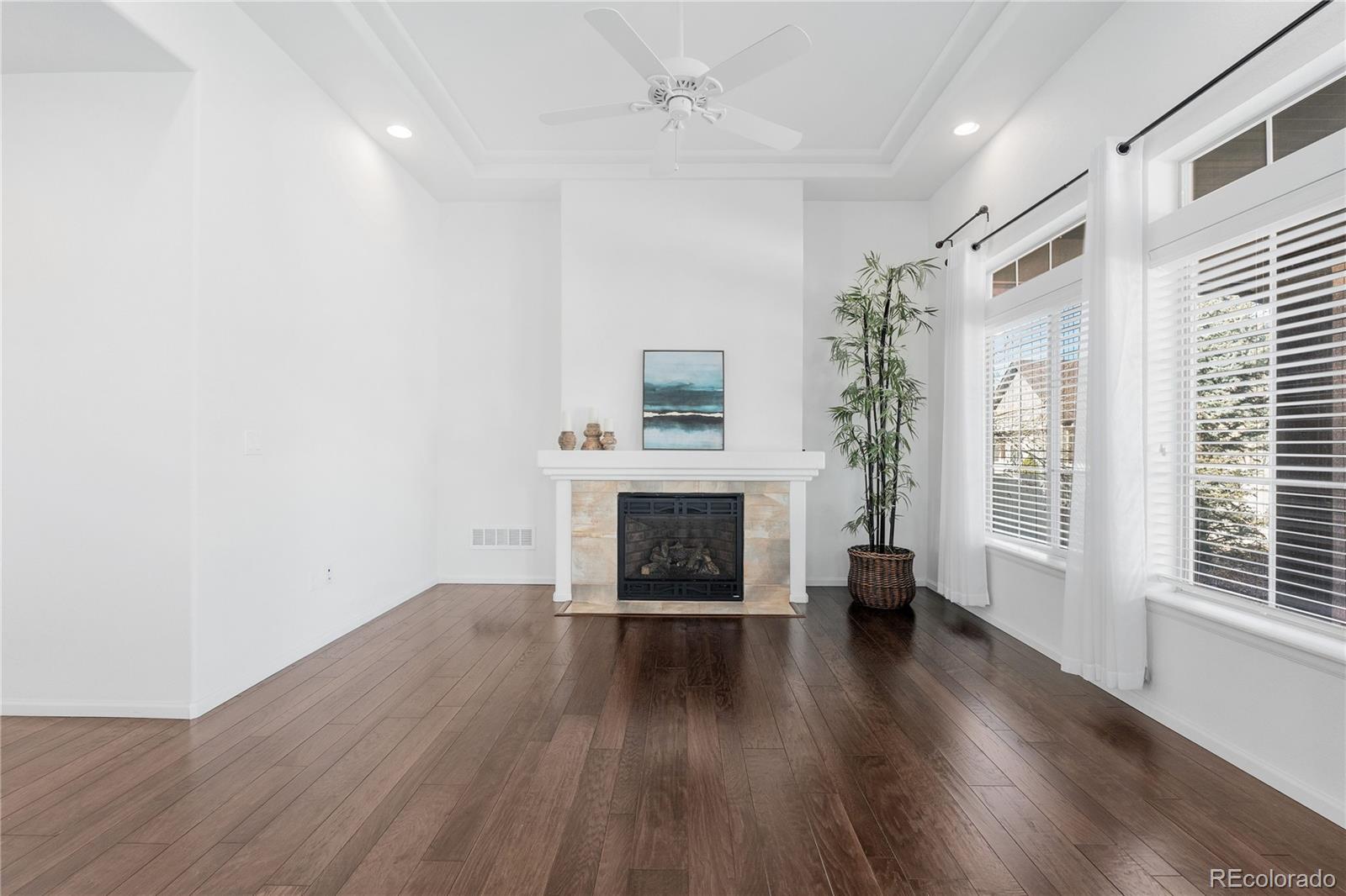 MLS Image #13 for 19543 e 54th avenue,denver, Colorado