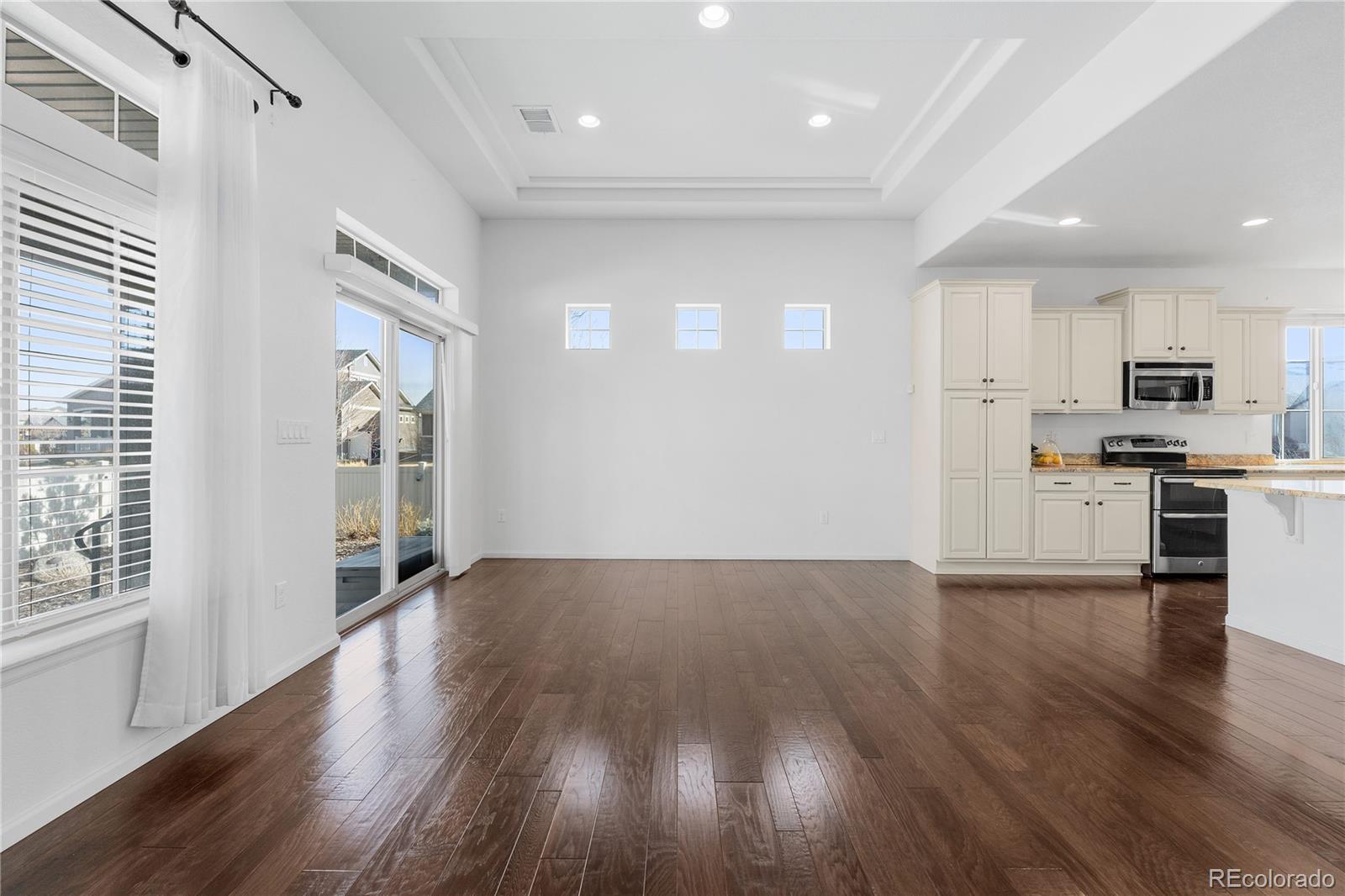 MLS Image #14 for 19543 e 54th avenue,denver, Colorado