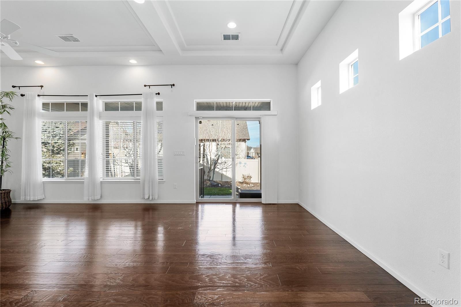 MLS Image #15 for 19543 e 54th avenue,denver, Colorado