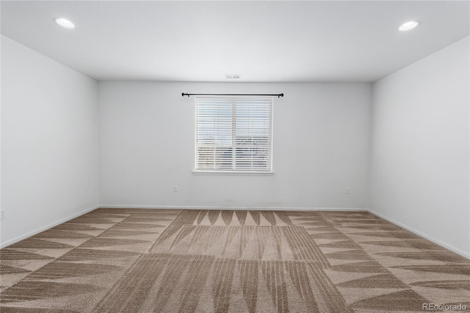 MLS Image #25 for 19543 e 54th avenue,denver, Colorado