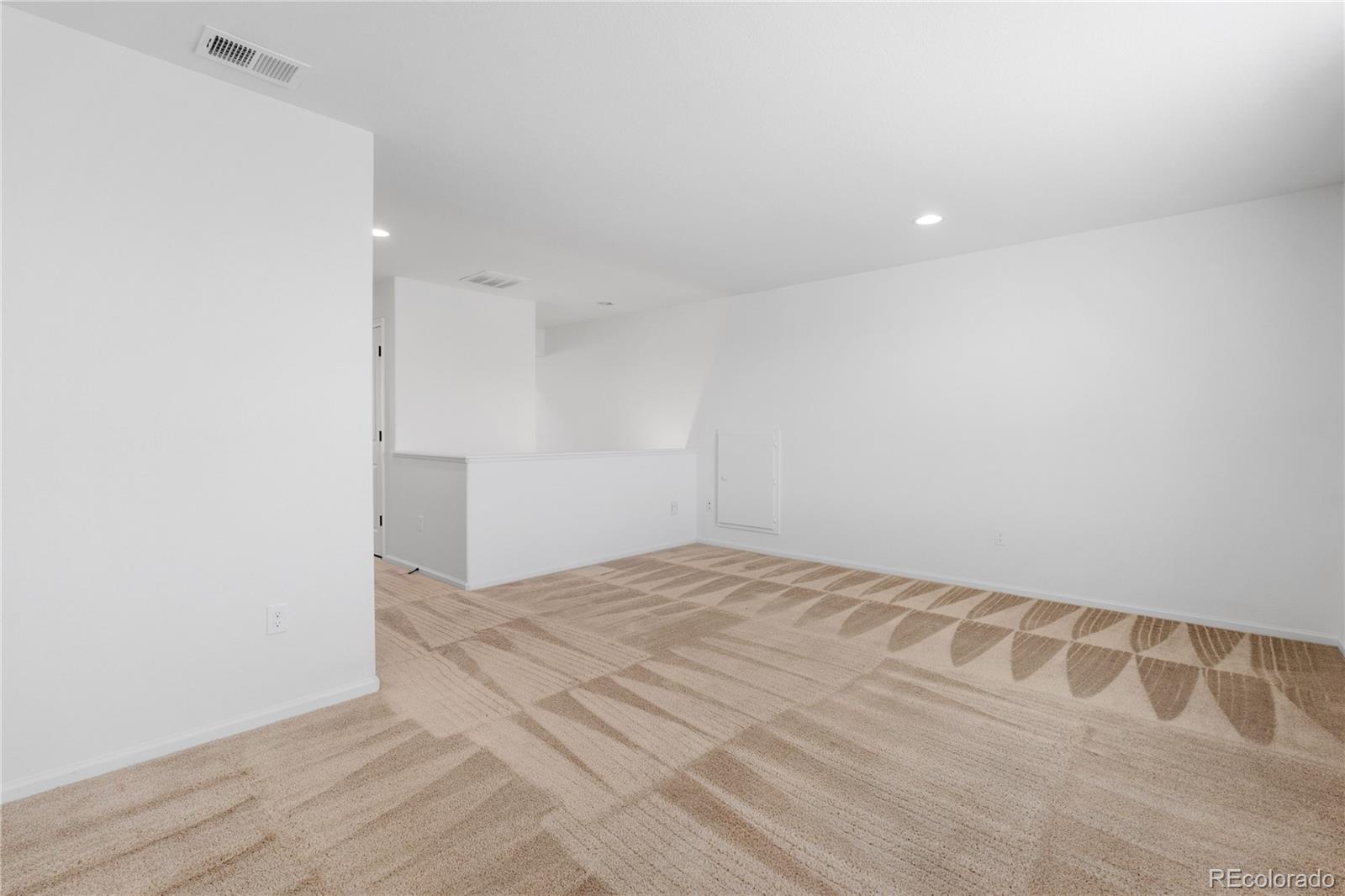MLS Image #26 for 19543 e 54th avenue,denver, Colorado