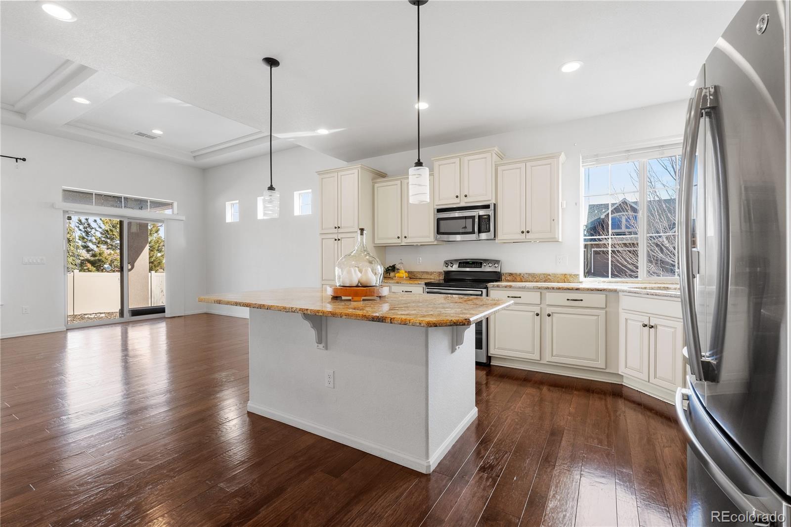 MLS Image #5 for 19543 e 54th avenue,denver, Colorado