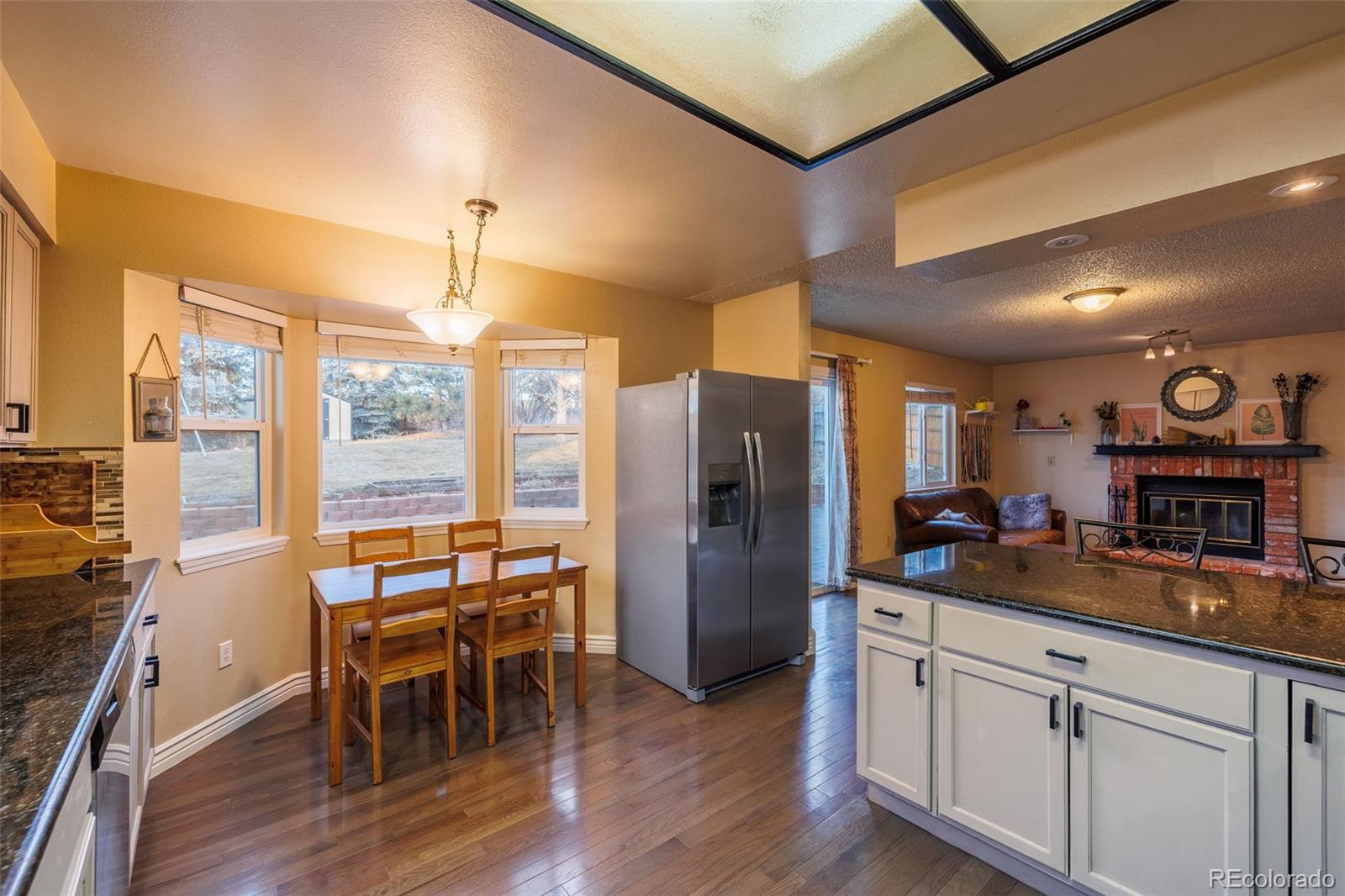 MLS Image #5 for 8735  chapel square court,colorado springs, Colorado