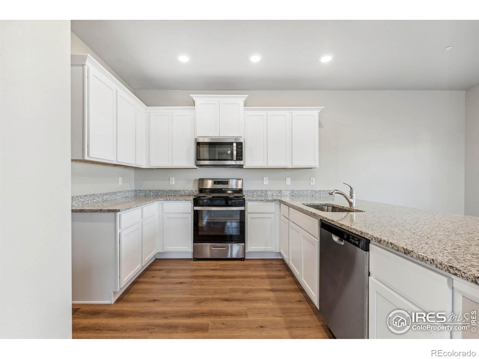 MLS Image #1 for 137  robin road,johnstown, Colorado